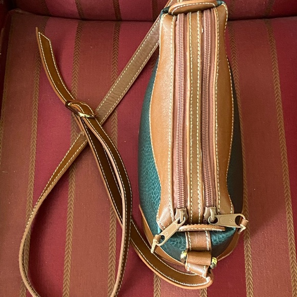 Authentic Genuine Leather Bass Mini Shoulder Bag - Picture 3 of 4